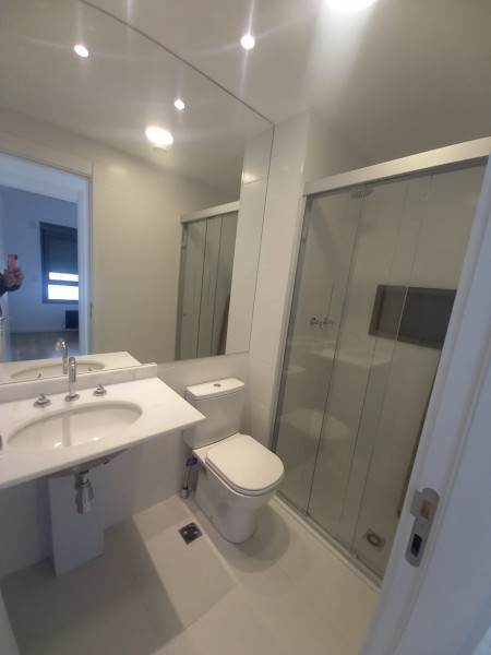 Apartamento à venda Vila Romana com 69m² e 2 quartos por R$ 1.080.000 - 941266104-banh-corredor-2.jpg