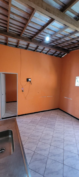 Casa à venda Centro com 66m² e 2 quartos por R$ 100.000 - 2084791041-whatsapp-image-2023-06-06-at-09.jpeg