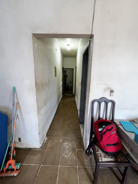 Casa à venda Vigário Geral com 125m² e 3 quartos por R$ 160.000 - 1836633064-07-corredor.jpeg