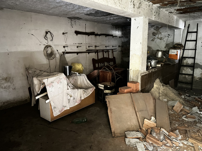 Casa à venda Vigário Geral com 125m² e 3 quartos por R$ 160.000 - 806758962-20-garagem.jpeg