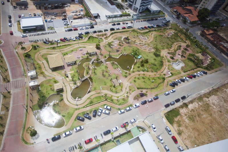 Apartamento à venda Papicu com 165m² e 4 quartos por R$ 1.550.000 - 1521566190-praca.jpg