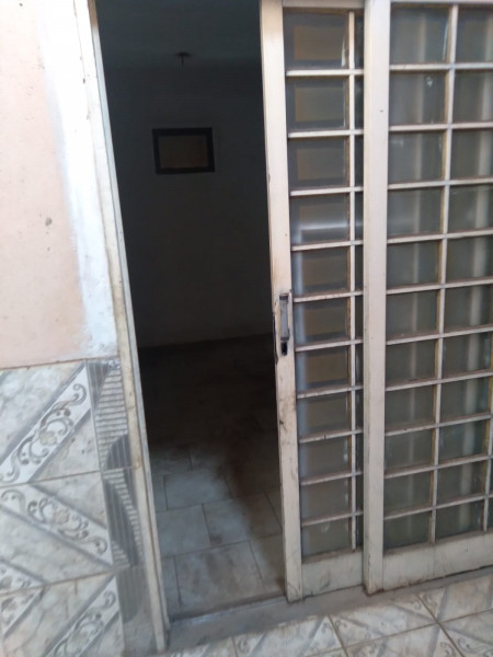 Casa à venda Vila Mariana com 112m² e 2 quartos por R$ 220.000 - 1758072415-ef0394fa-3bba-45e3-86d6-204ddbbe96aa.jpeg