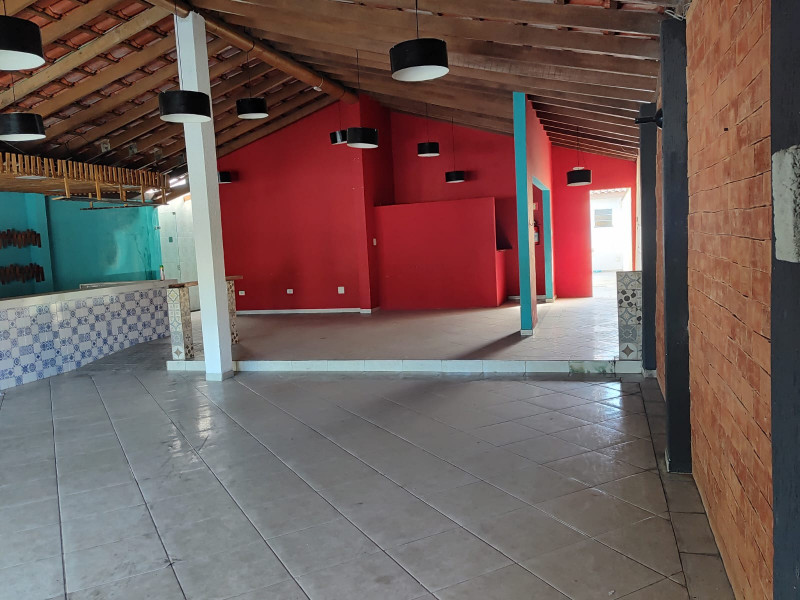 Comercial à venda Indaiá com 200m² e 1 quarto por R$ 600.000 - 1740043646-9.jpg