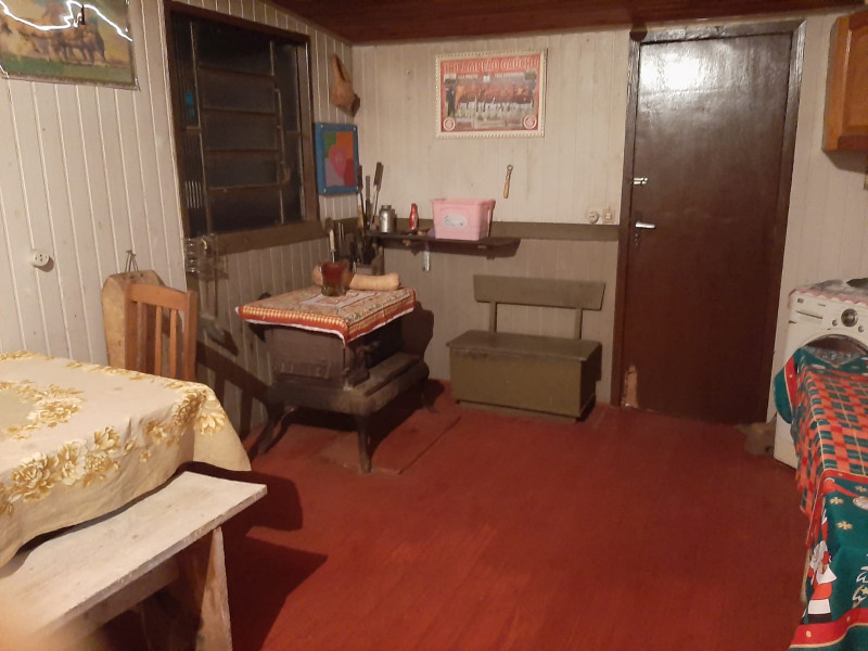 Casa à venda Lomba Grande com 2730m² e 3 quartos por R$ 300.000 - 1888120610-38022eaf-3b11-4725-b260-3a22767c8845.jpeg