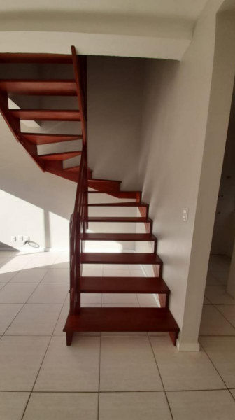 Casa de condomínio à venda Vicentina com 73m² e 2 quartos por R$ 250.000 - 1863206499-img-20230519-wa0011.jpg