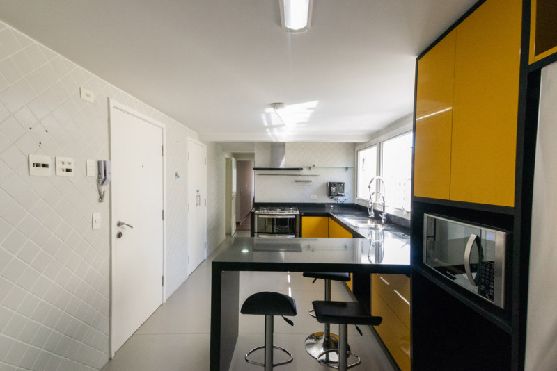 Apartamento à venda Itaim Bibi com 150m² e 3 quartos por R$ 2.180.000 - 110940187-11-cozinha-3-easy-resize.jpg