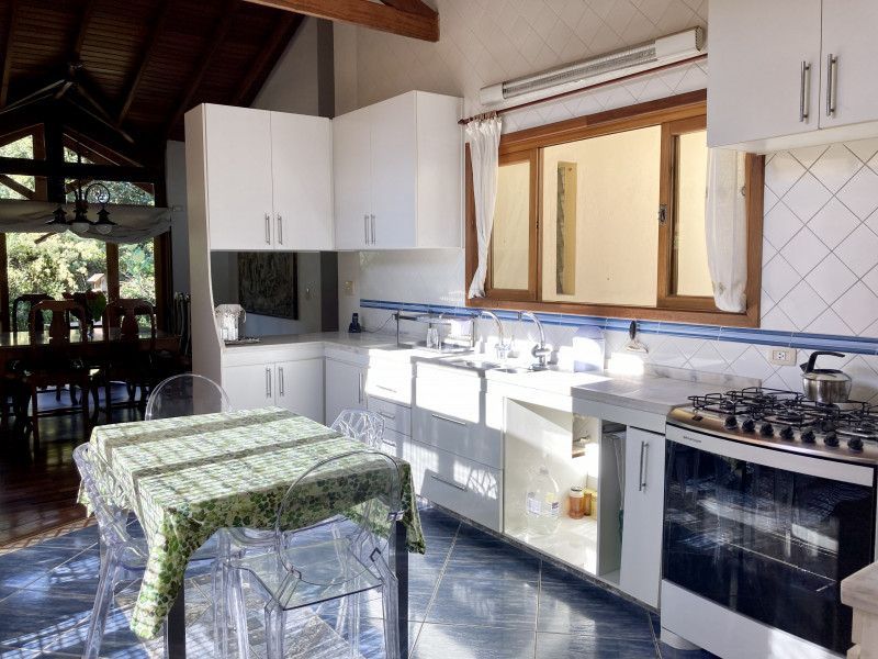 Casa à venda Jardim Novo Embu com 312m² e 5 quartos por R$ 1.790.000 - 162672638-img-7504.jpeg