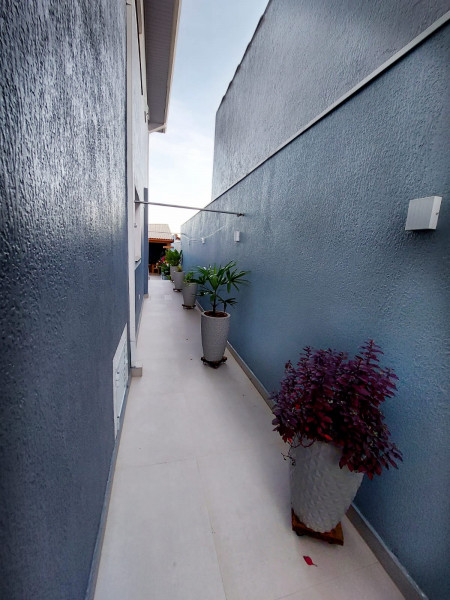 Casa à venda Jardim Paraíso com 180m² e 3 quartos por R$ 1.150.000 - 291584878-corredor-externo-04.jpeg