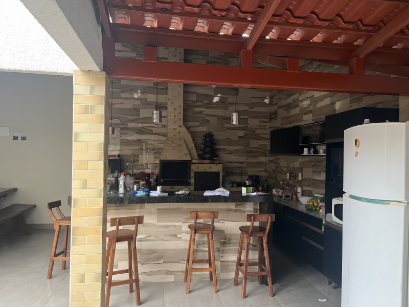 Casa à venda Jardim Gramado com 260m² e 5 quartos por R$ 1.000.000 - 1758939335-image.jpg
