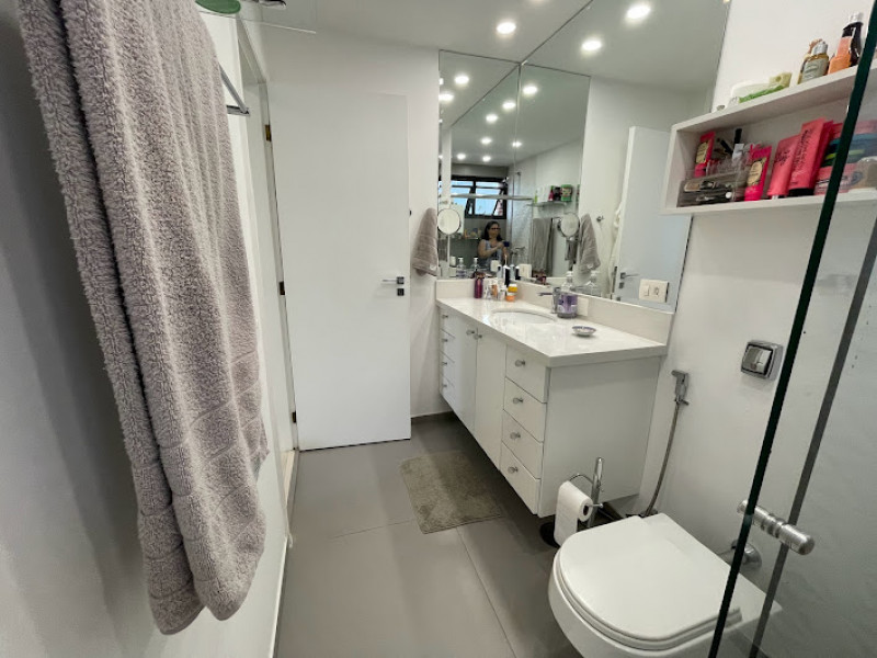 Apartamento à venda Jardim das Bandeiras com 132m² e 3 quartos por R$ 1.700.000 - 877018522-banho-suite-1.jpg