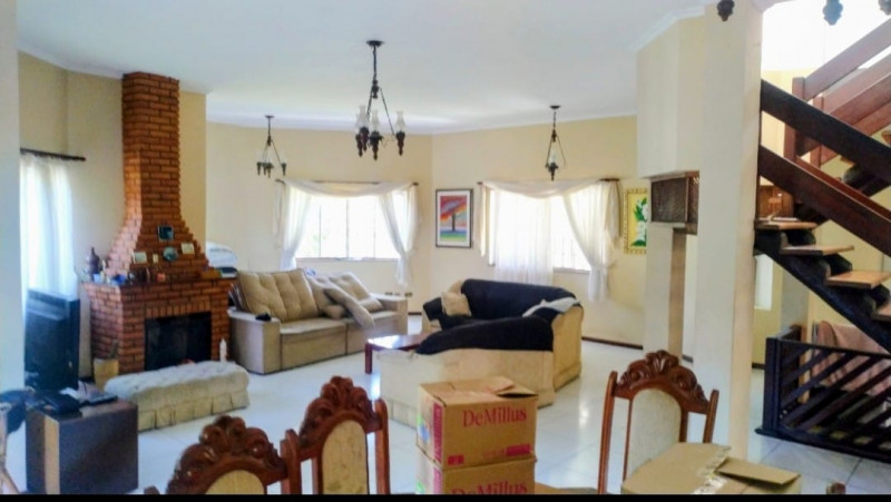 Casa de condomínio à venda nova higienopolis com 1000m² e 3 quartos por R$ 1.850.000 - 1882958336-sala-de-estar.jpeg