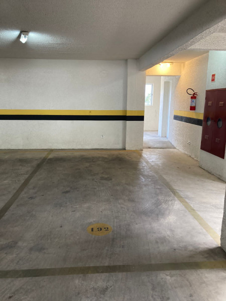 Apartamento à venda Capão Raso com 45m² e 2 quartos por R$ 296.000 - 1658686505-a28e1667-e5eb-4dee-bb00-d31860c35853.jpeg