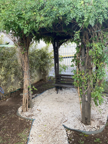 Apartamento à venda Capão Raso com 45m² e 2 quartos por R$ 296.000 - 429911926-6830d21a-1e45-4124-bc05-54a9ab398e8a.jpeg