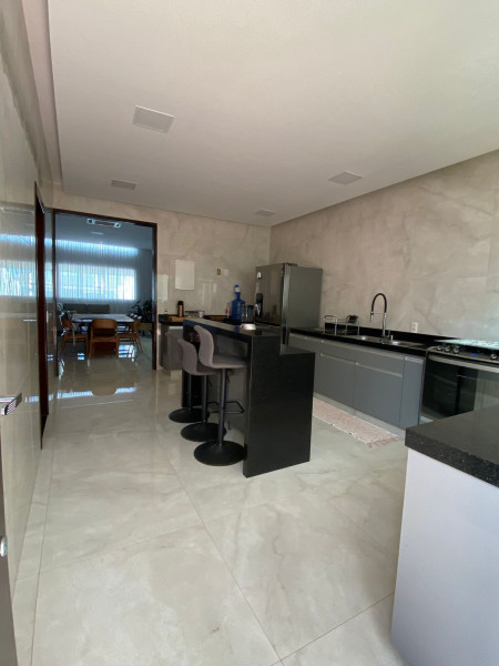Casa de condomínio à venda Pte. Alta Norte (Gama) com 260m² e 3 quartos por R$ 950.000 - 623630093-de0816c5-ff73-41ee-a02f-f0d866c7f899.jpeg