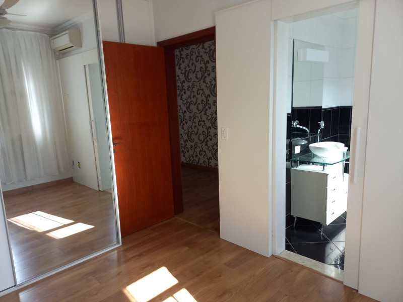 Casa de condomínio à venda Jardim Ibiti do Paço com 390m² e 4 quartos por R$ 1.420.000 - 1045232547-img-20230619-wa0018.jpg