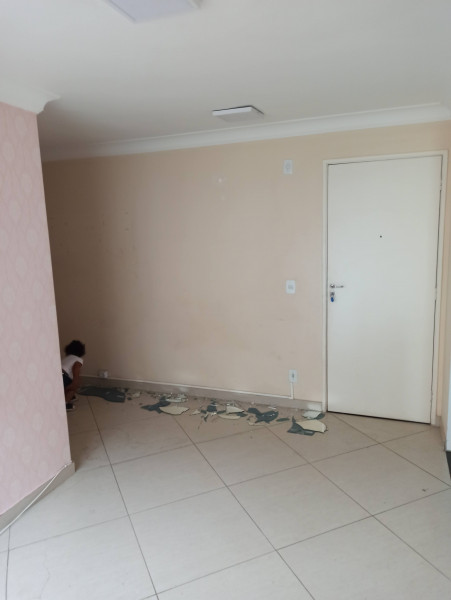 Apartamento à venda Jardim Presidente Dutra com 46m² e 2 quartos por R$ 215.000 - 413762403-img-20210109-140139.jpg