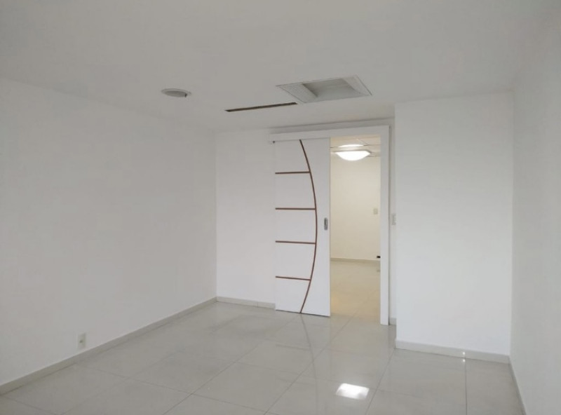 Comercial à venda Centro com 30m² e 1 quarto por R$ 170.000 - 1431648030-img-8082-1.jpg