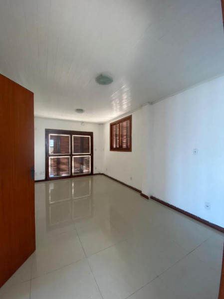 Casa à venda Jardim Krahe com 176m² e 3 quartos por R$ 371.000 - 1727214205-55be2000-f0df-40e3-a7cf-cba83cc0b9cc.jpeg