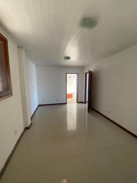 Casa à venda Jardim Krahe com 176m² e 3 quartos por R$ 371.000 - 1782563102-ad2eb837-cfc1-45ee-afa7-a4b5c06f2fbb.jpeg