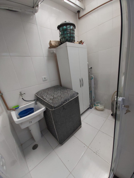 Casa de condomínio à venda Vila Carmosina com 65m² e 2 quartos por R$ 330.000 - 1261558691-lavanderia.jpeg