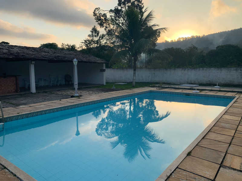 Casa de condomínio à venda Itaocaia Valley com 160m² e 4 quartos por R$ 520.000 - 1892595096-937a8311-7154-49ed-a2fb-d4de1dd2910f.jpg