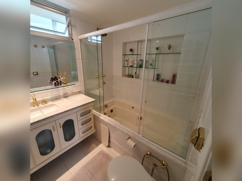 Apartamento à venda Jardim das Acácias com 86m² e 2 quartos por R$ 1.000.000 - 010-suite-banheiro-hidro.jpg