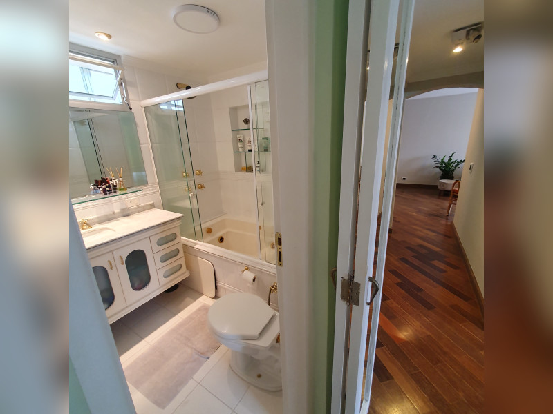 Apartamento à venda Jardim das Acácias com 86m² e 2 quartos por R$ 1.000.000 - 013-suite-banheiro-corredor.jpg