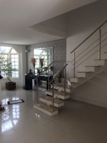 Casa de condomínio à venda Sarandi com 208m² e 3 quartos por R$ 1.200.000 - 534142213-entrada2.jpg