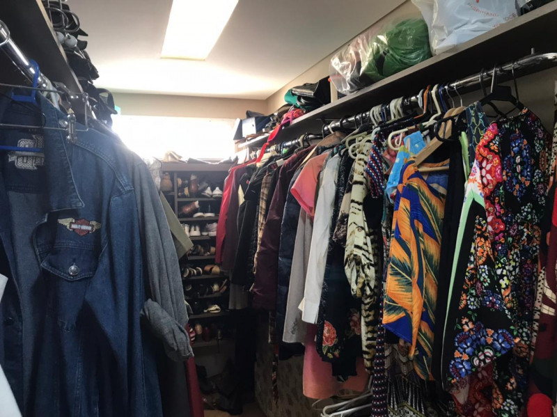 Casa de condomínio à venda Sarandi com 208m² e 3 quartos por R$ 1.200.000 - 705039786-closet-casal.jpg