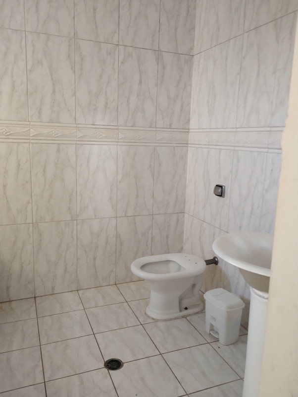 Casa à venda Parque Selecta com 248m² e 4 quartos por R$ 560.000 - 1340172509-img-20230420-070230610.jpg