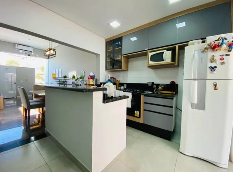 Casa de condomínio à venda Centro com 110m² e 3 quartos por R$ 560.000 - 956542611-screenshot-20230409-183228-facebook.jpg