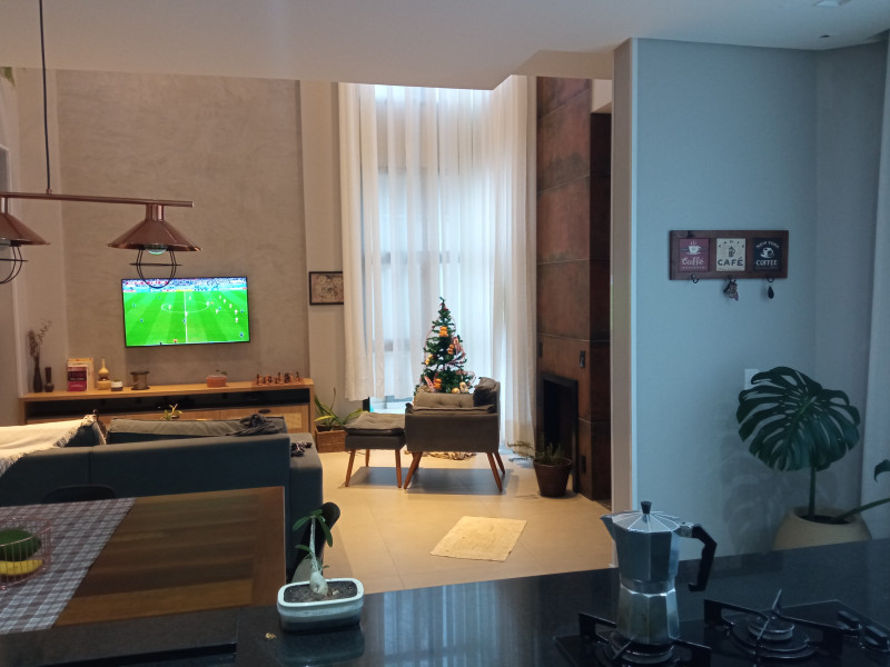 Casa à venda Praia do Estaleiro com 296m² e 3 quartos por R$ 2.850.000 - 934967110-sala-top.jpg