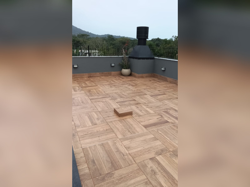 Casa à venda Praia do Estaleiro com 296m² e 3 quartos por R$ 2.850.000 - terraco2.jpeg