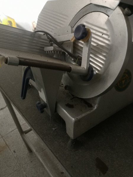 Comercial à venda Santa Cruz com 280m² e 1 quarto por R$ 250.000 - 655078188-img-20230626-091647.jpg