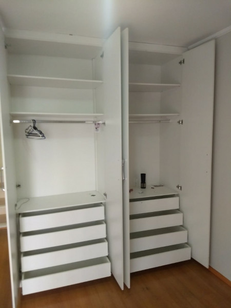 Apartamento para alugar Vila Olímpia com 54m² e 1 quarto por R$ 3.000 - 1584931415-armarioquarto.jpg