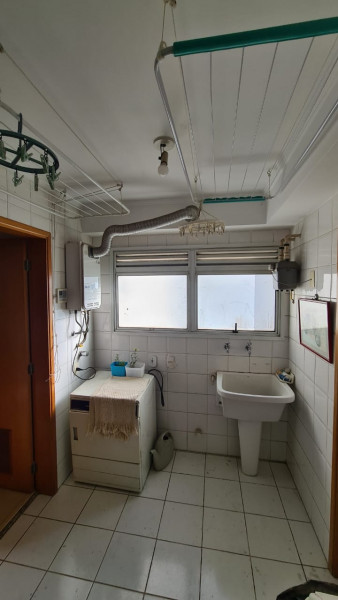 Apartamento à venda Bosque da Saúde com 98m² e 3 quartos por R$ 930.000 - 1868314240-area-de-servico-2.jpg