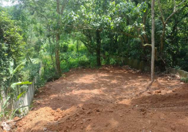 imóvel com 2700m²