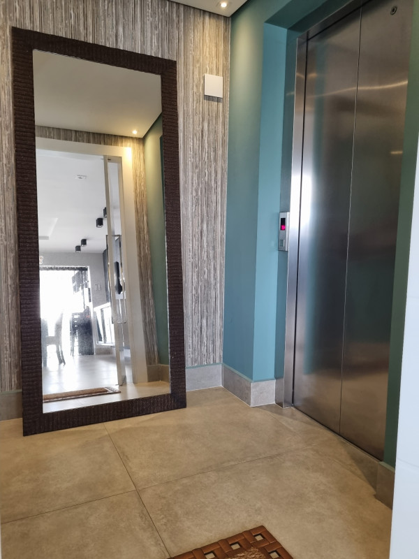 Apartamento à venda Vila Suzana com 238m² e 3 quartos por R$ 2.700.000 - 1078728886-hall3.jpg