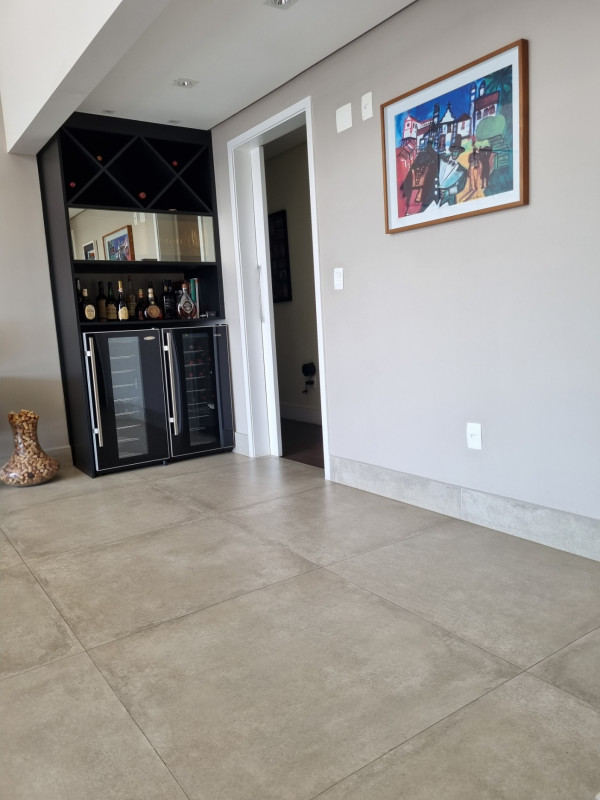 Apartamento à venda Vila Suzana com 238m² e 3 quartos por R$ 2.700.000 - 759107244-corredor-sala1.jpg