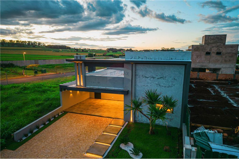 Casa de condomínio à venda Centro com 154m² e 3 quartos por R$ 1.200.000 - 1489331955-casa-1-f26.jpeg