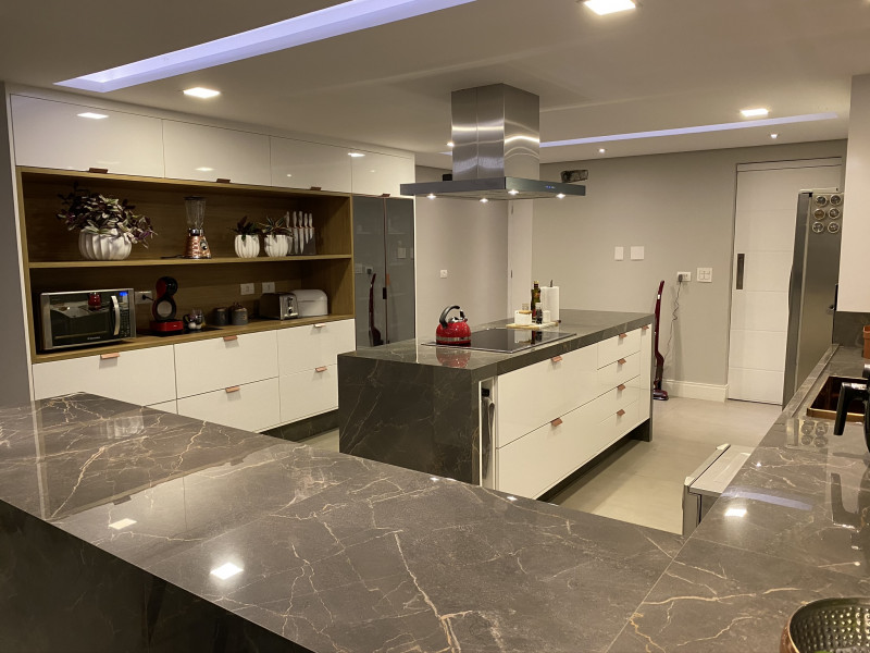 Casa de condomínio à venda Horizontal Park com 850m² e 4 quartos por R$ 5.700.000 - 1937990512-4d165947-9eef-4cf6-8d59-e07666792fde.jpeg