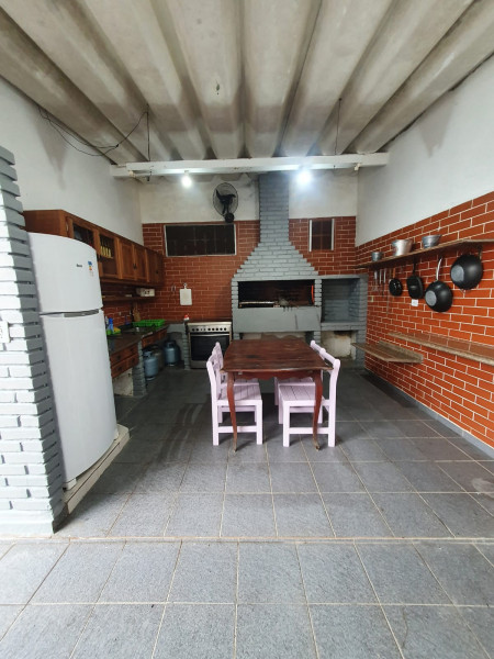 Casa à venda Balneário Praia do Pernambuco com 340m² e 5 quartos por R$ 790.000 - 1783369958-inbound1967499940957506252.jpg
