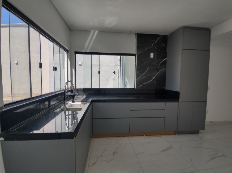 Casa à venda Setor Sudoeste com 450m² e 4 quartos por R$ 1.500.000 - 773758023-img-20230427-105218291-hdr.jpg