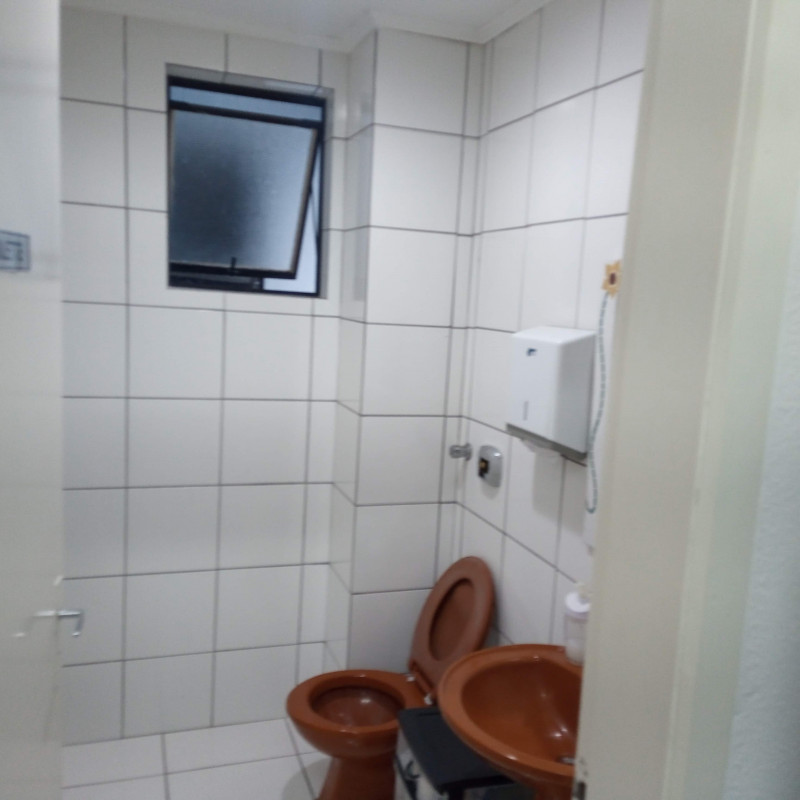 Comercial à venda Centro com 41m² e 1 quarto por R$ 190.000 - 814312675-img-20220428-135327-063.jpg