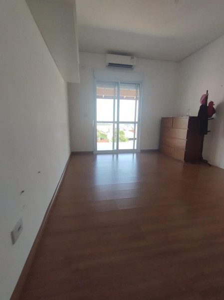 Casa à venda Jardim Irene com 430m² e 4 quartos por R$ 780.000 - 1667785388-05b6e473-a10f-4ee5-9aa9-b6a547d79a63.jpg