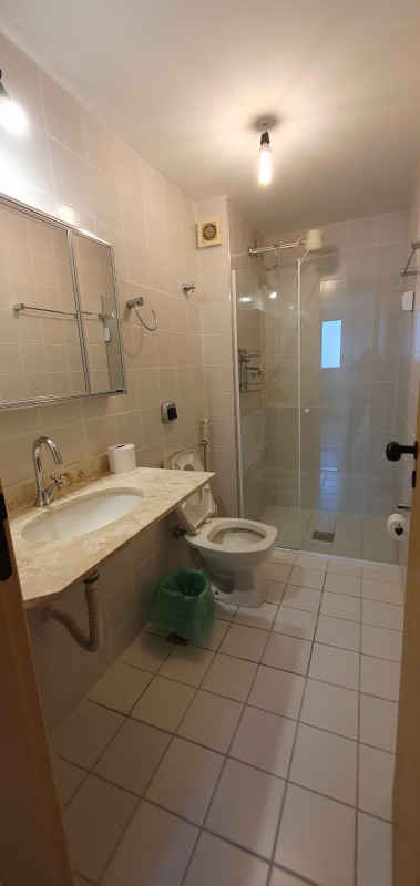 Apartamento à venda Jardim das Colinas com 75m² e 3 quartos por R$ 470.000 - 129615781-wc-social-2.jpg
