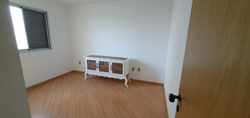 Apartamento à venda Jardim das Colinas com 75m² e 3 quartos por R$ 470.000 - 1778666445-quarto-suite.jpg