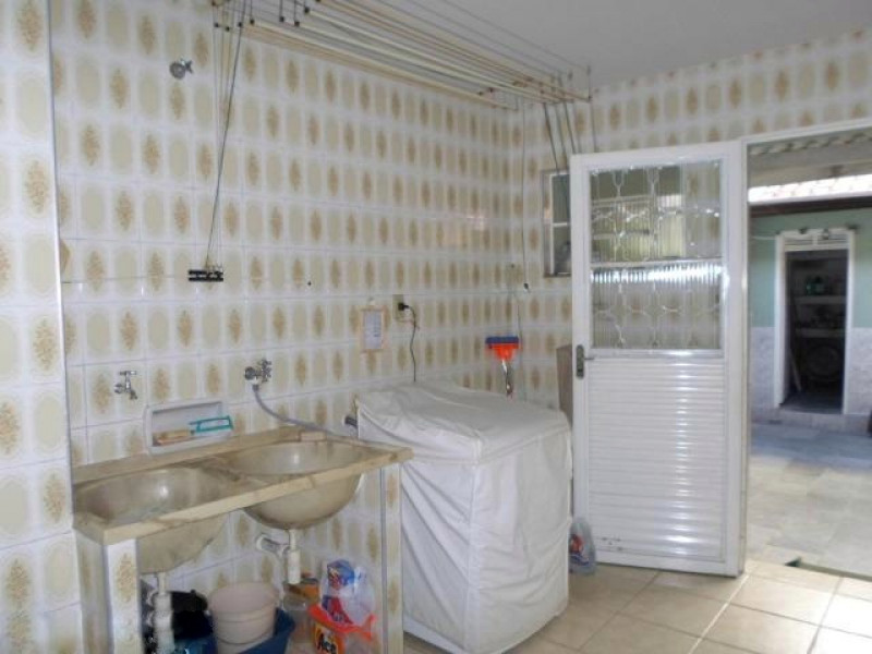 Casa à venda Centro com 398m² e 6 quartos por R$ 800.000 - 855288383-22-area-de-servico-01.jpeg