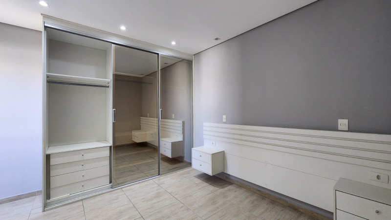 Apartamento para alugar Jardim Tupanci com 72m² e 2 quartos por R$ 3.000 - 684729063-a04a3110-ecd4-49fa-a5f5-8179867d941a.jpeg