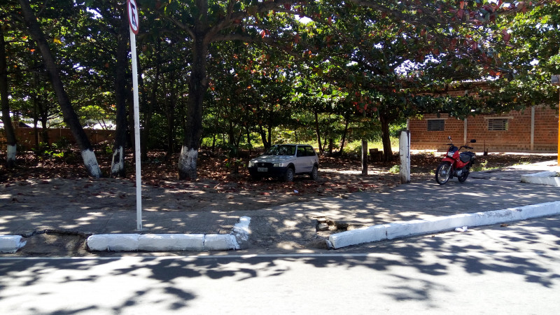 Terreno à venda Pontal da Barra com 3720m² e 1 quarto por R$ 150.000 - 883956559-img-20160727-113358.jpg